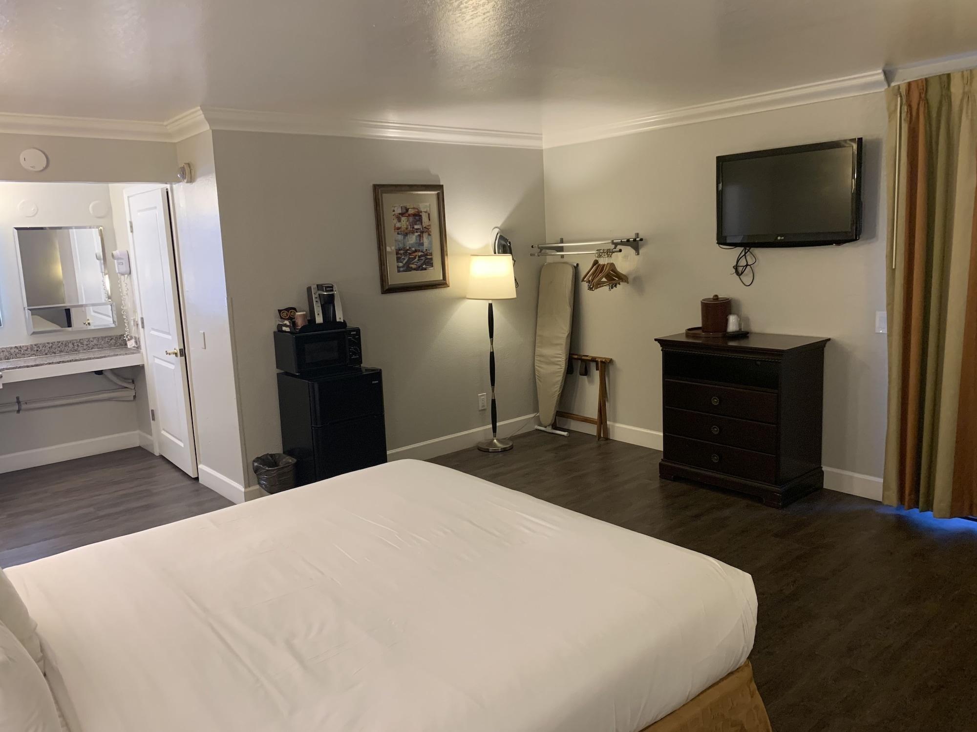 Stargazer Inn And Suites Monterey Exterior foto