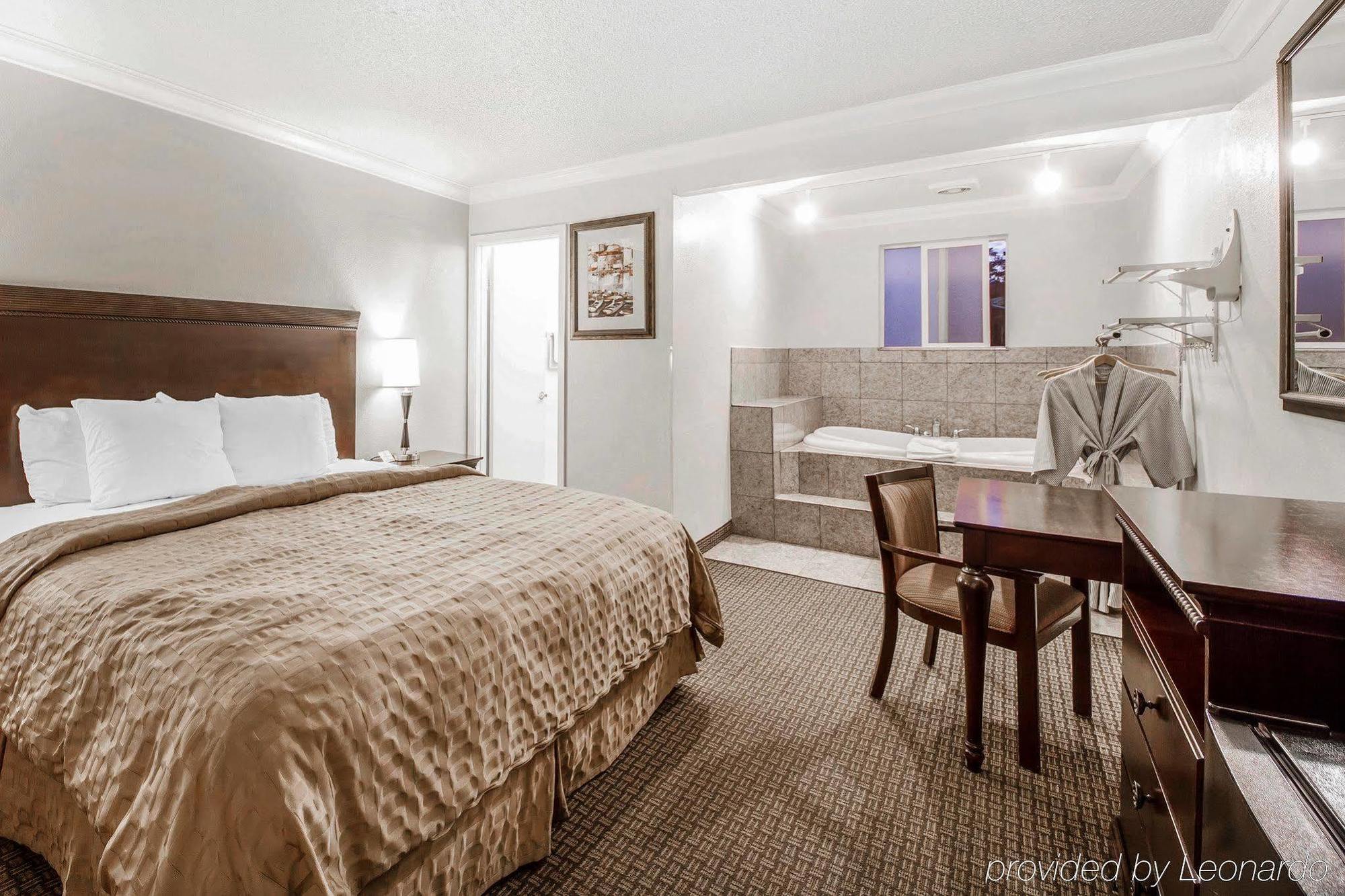 Stargazer Inn And Suites Monterey Exterior foto