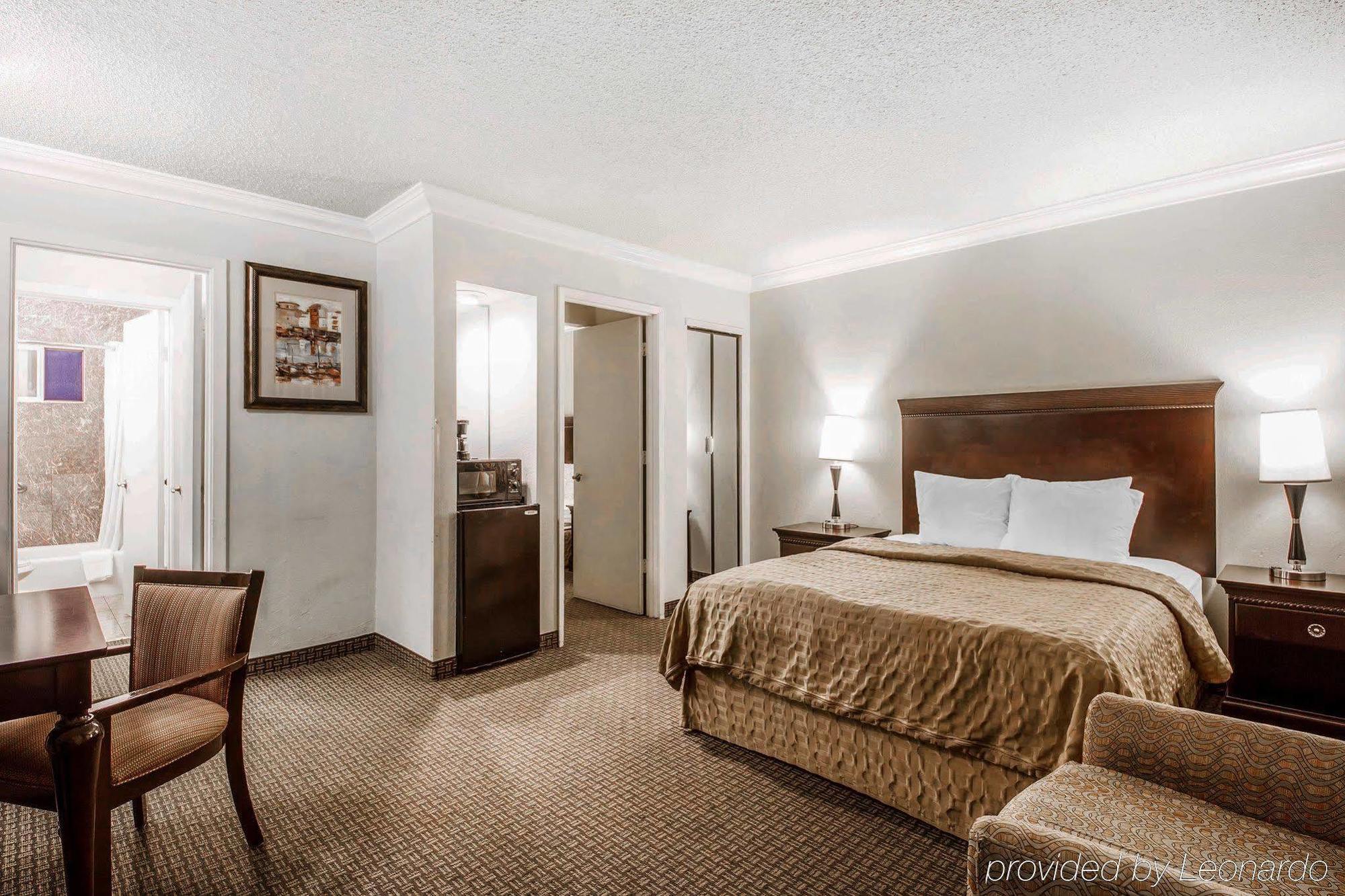 Stargazer Inn And Suites Monterey Exterior foto